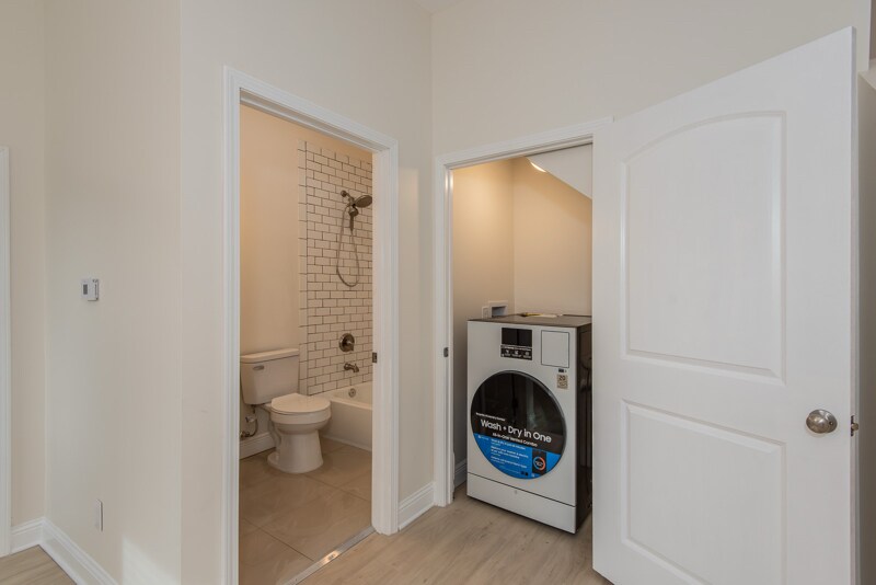 Building Photo - 3414 Michigan Ave