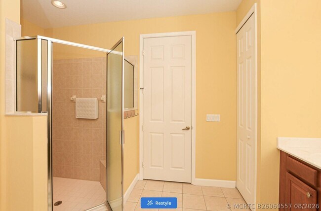 Building Photo - 7046 Maidstone Dr