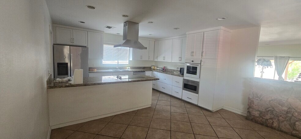 Building Photo - 1716 Kiltie Way