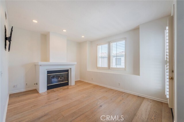 Building Photo - 404 Goldenwest St