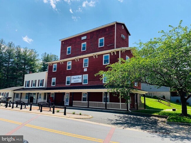 Building Photo - 201 N 23rd St