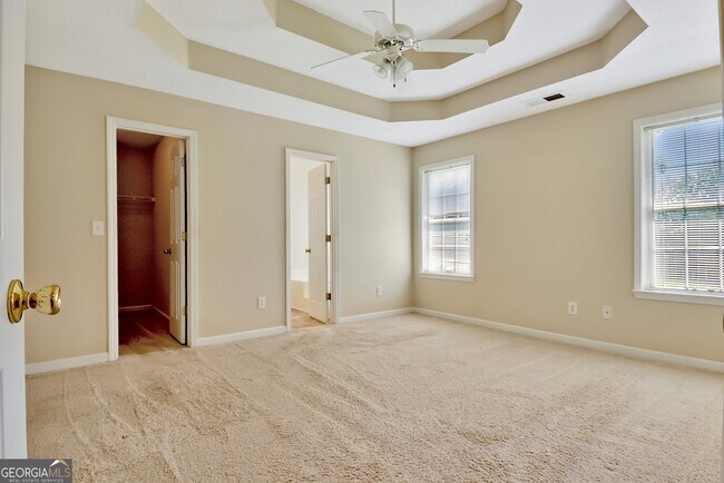Building Photo - 45 Paces Landing Dr