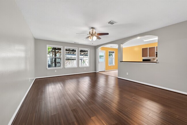 Building Photo - 11735 Alief Clodine Rd