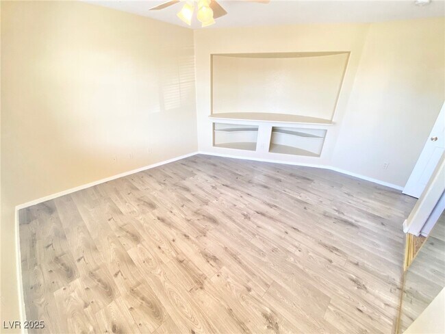 Building Photo - 8482 Canvas Vest Ct