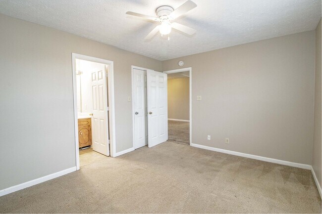 Building Photo - 330 Hugh Hunter Rd