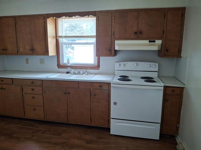 Building Photo - 510 Ellen Dr