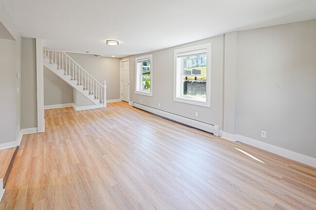 Building Photo - rent to own newly renovated condo