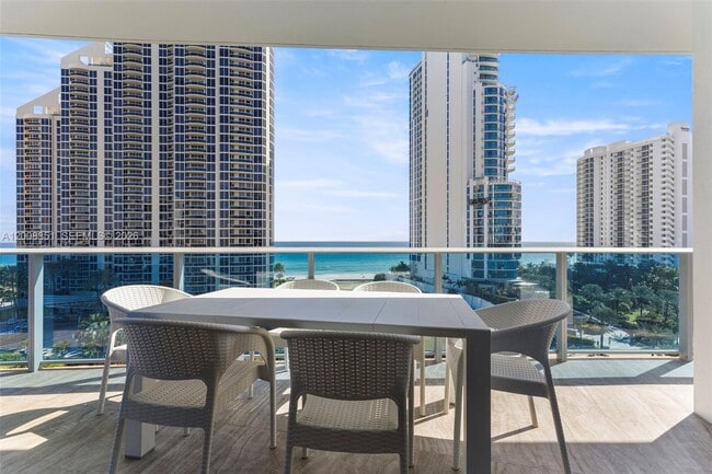 Building Photo - 17550 Collins Ave