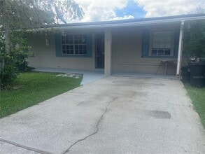 Building Photo - 180 Pine Tree Dr
