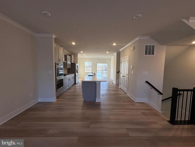 Building Photo - 229 Birdie Ct