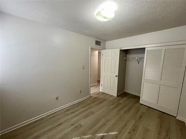 Building Photo - 4507 9th St W