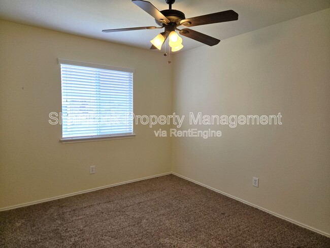 Building Photo - 6701 Tierra Dr