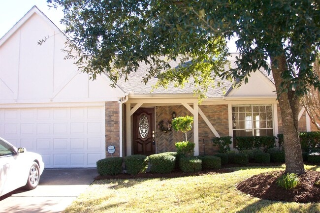 Building Photo - 21255 Park Bluff Dr