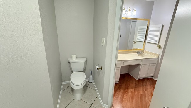 Building Photo - 13034 Birch Grove Dr