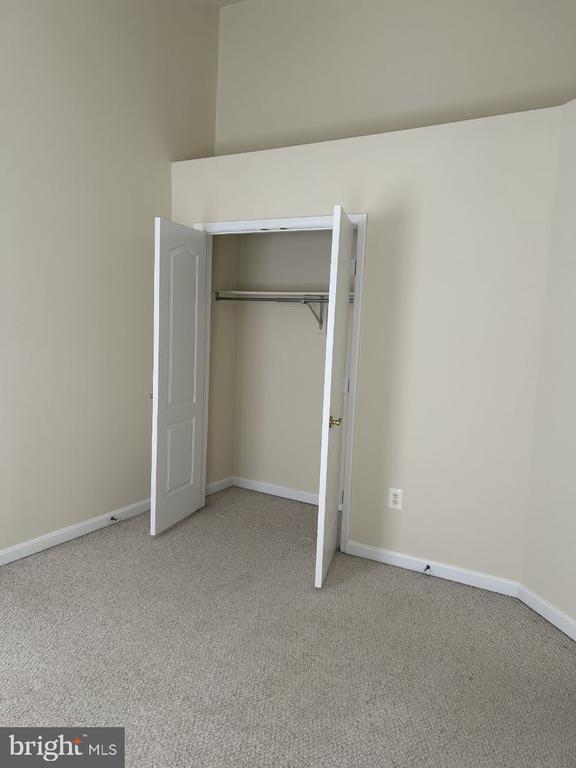 Building Photo - 2822 Laura Gae Cir