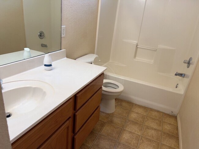 Building Photo - 5304 Lauren Lea Dr