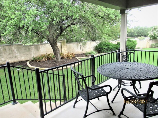 Building Photo - 106 Coyote Trail