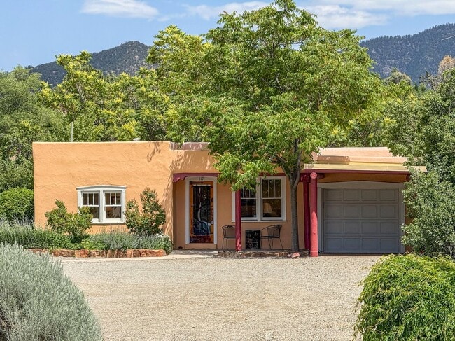 Building Photo - 419 Orchard Dr