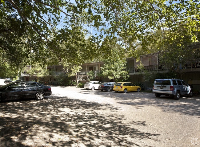 Building Photo - 1801 Westlake Dr