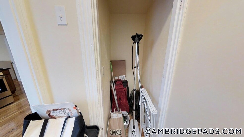 Building Photo - 5-7 Blake St.