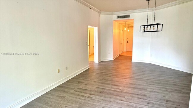 Building Photo - 3001 NE 185th St
