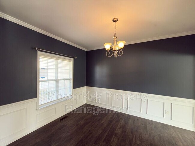 Building Photo - 2916 Hayward Ct