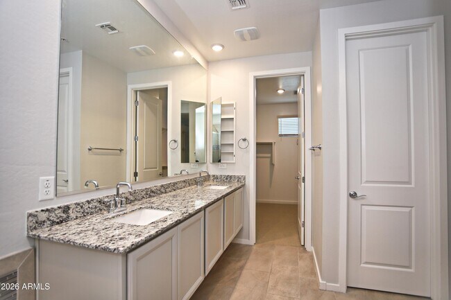 Building Photo - 3855 S McQueen Rd