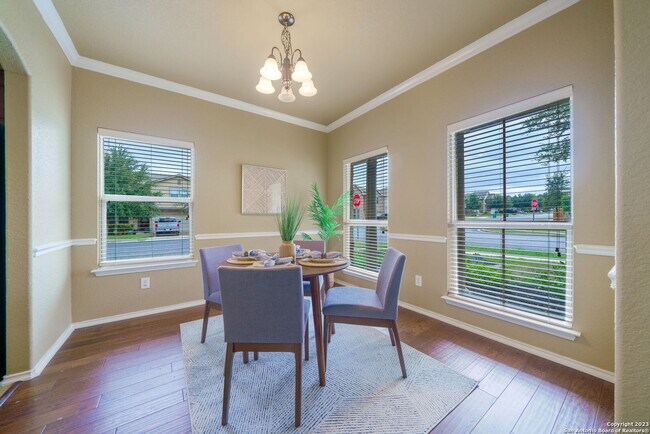 Building Photo - 9902 Meadow Lark