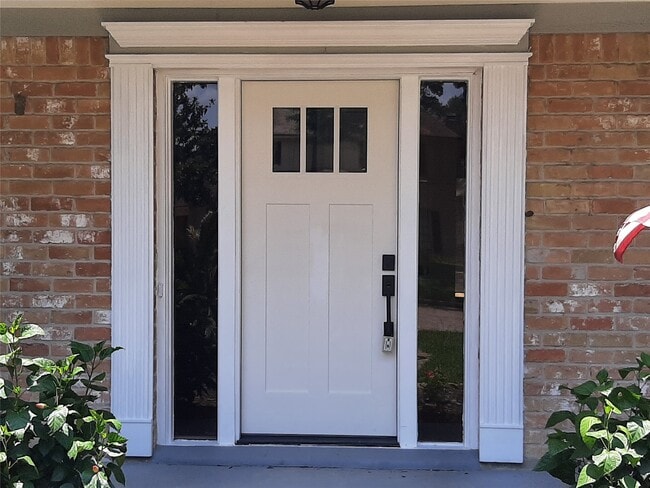 Building Photo - 5310 Glenmere Ln