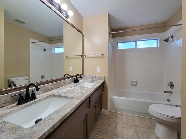 Building Photo - 21122 Golden Sycamore tr