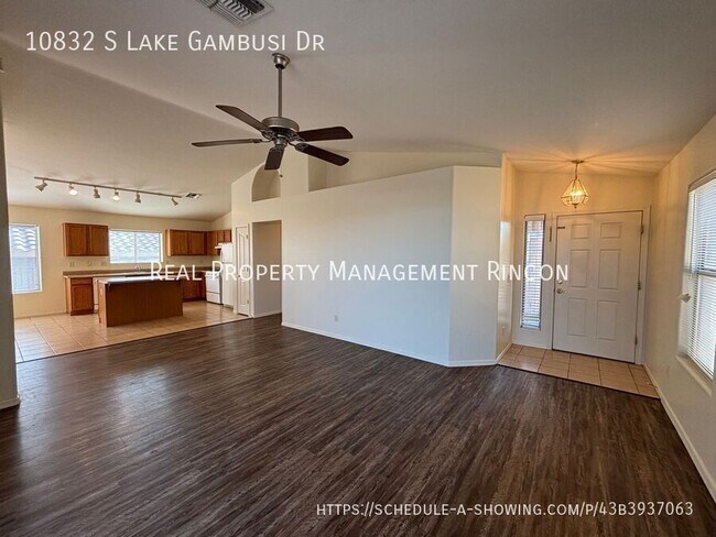 Building Photo - 10832 S Lake Gambusi Dr