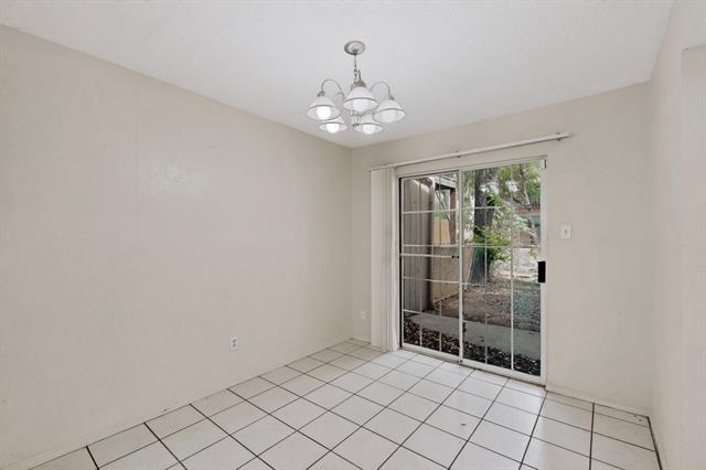 Building Photo - 703 E Shady Grove Rd