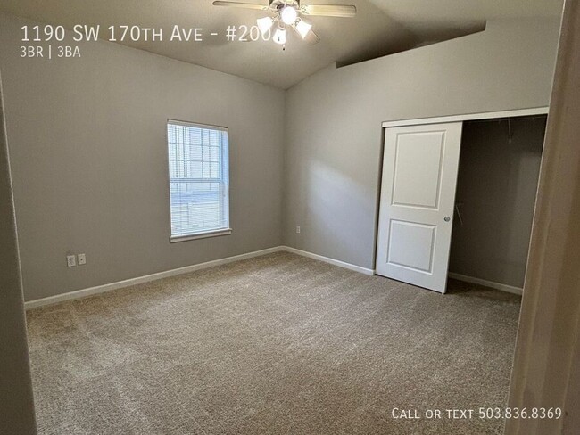 Building Photo - 1190 SW 170th Ave