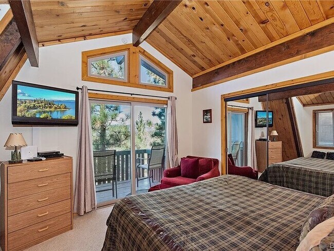 Building Photo - Lake View Modified Gambrel with Spa Near Bear Mountain