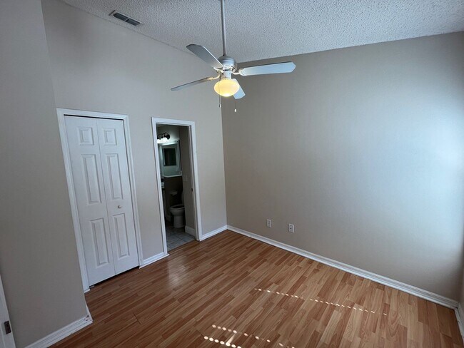 Building Photo - 1182 Sheeler Hills Dr