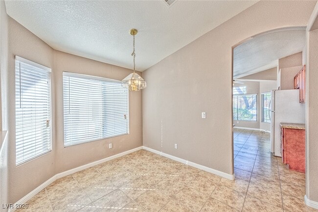 Building Photo - 851 Worrell Ave