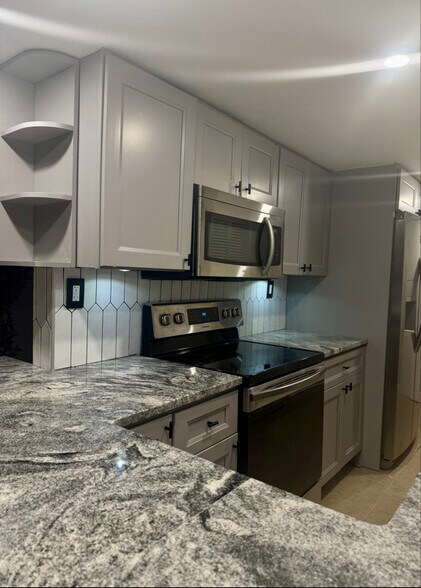Building Photo - 40 Fayette St
