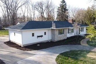 Building Photo - 4823 Glenmina Dr