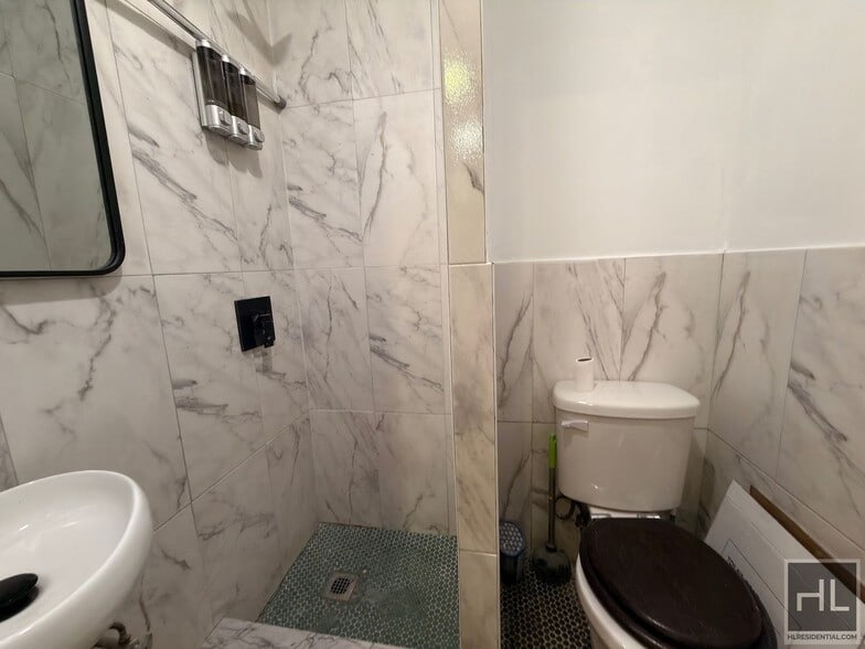 Building Photo - HALSEY STREET