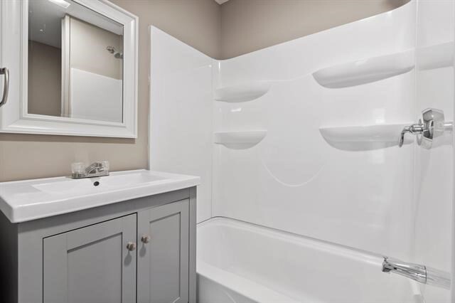 Building Photo - 85 Day St