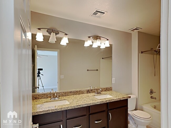 Building Photo - 13668 E Diablo Creek Dr