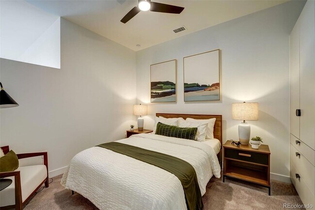 Building Photo - 1521 Hooker St