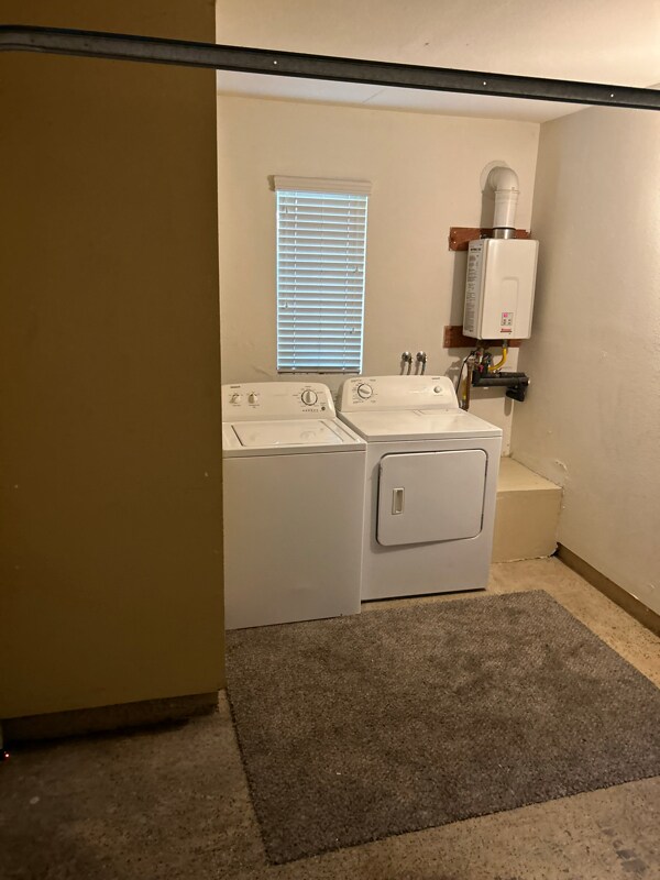 Building Photo - 19 Tulip Pl