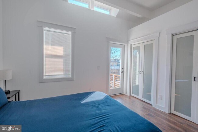 Building Photo - 413 Delafield Pl NW