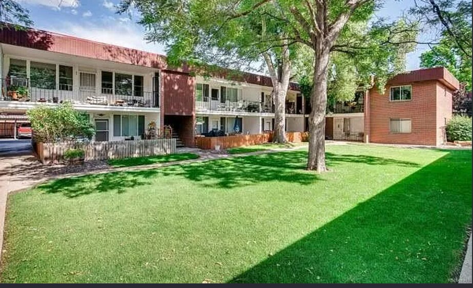 Building Photo - 10145 W 25th Ave