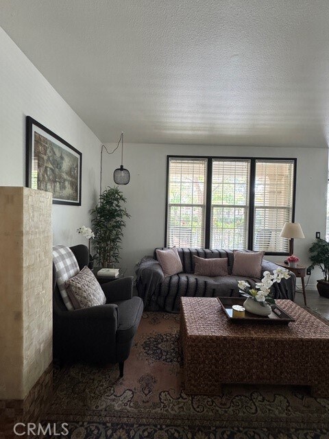 Building Photo - 24116 Victoria Ln