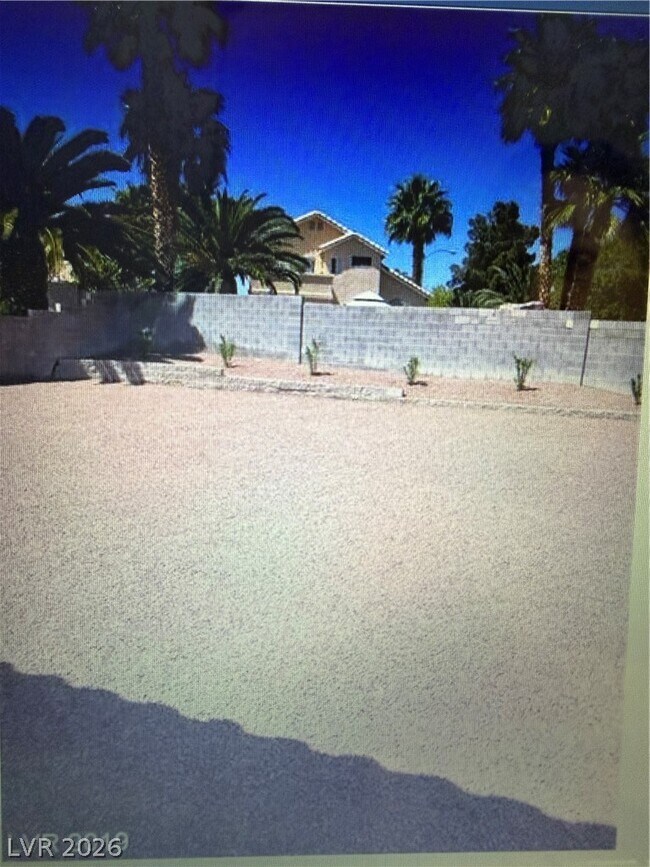 Building Photo - 1224 Hickory Grove