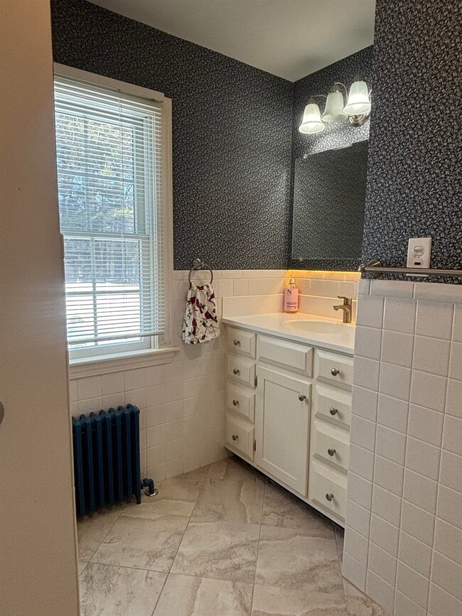 Building Photo - 104 Woodland Rd