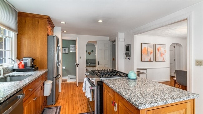 Building Photo - 51 Lynn Fells Pkwy