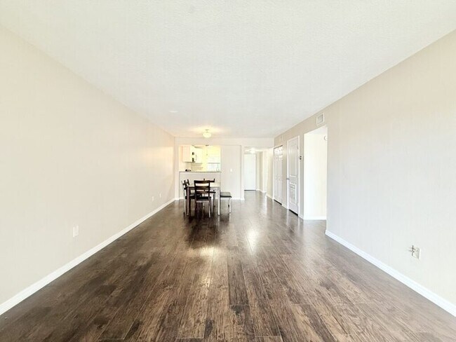 Building Photo - 2625 FL-590